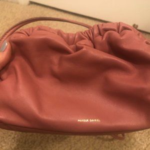 Mansur Gavriel Cloud clutch mini in Blush